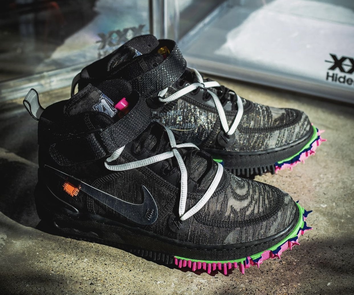 Sastre complicaciones tonto Off-White x Nike Air Force 1 Mid 2022 Release Date - SBD