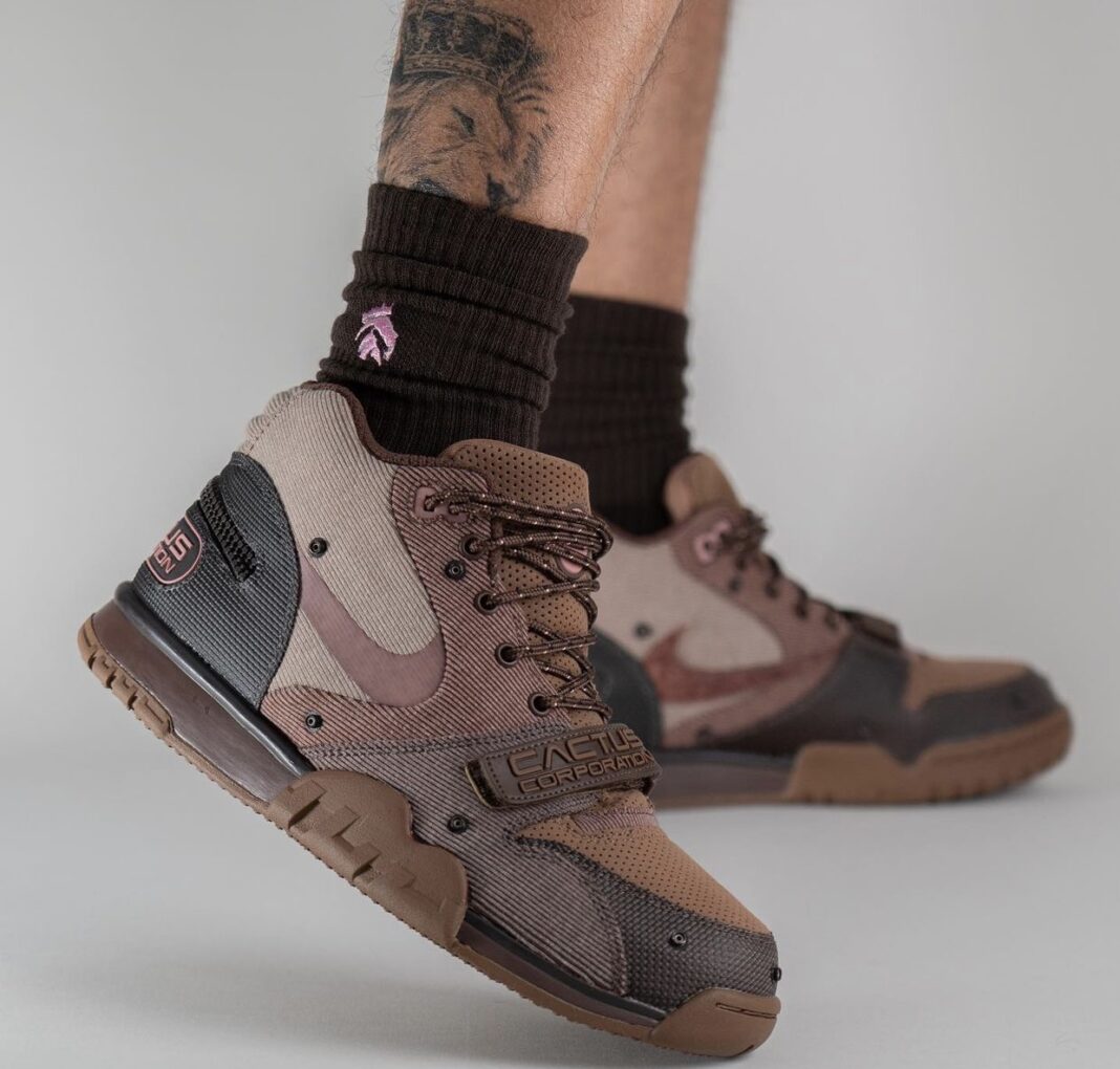 travis scott nike trainer