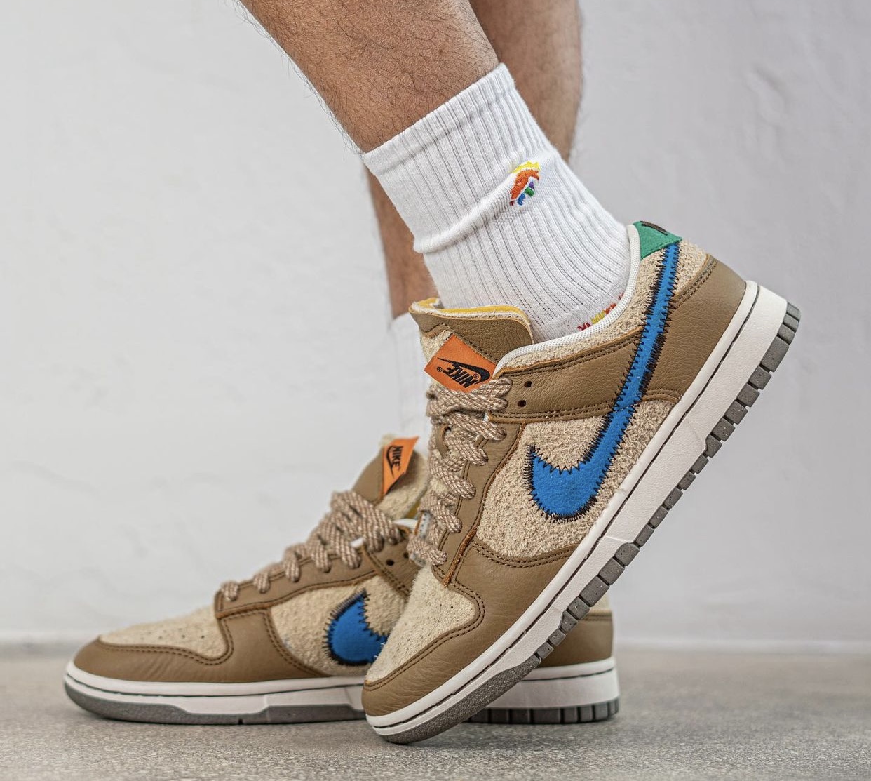size Nike Dunk Low DO6712-200 Release Date On-Feet