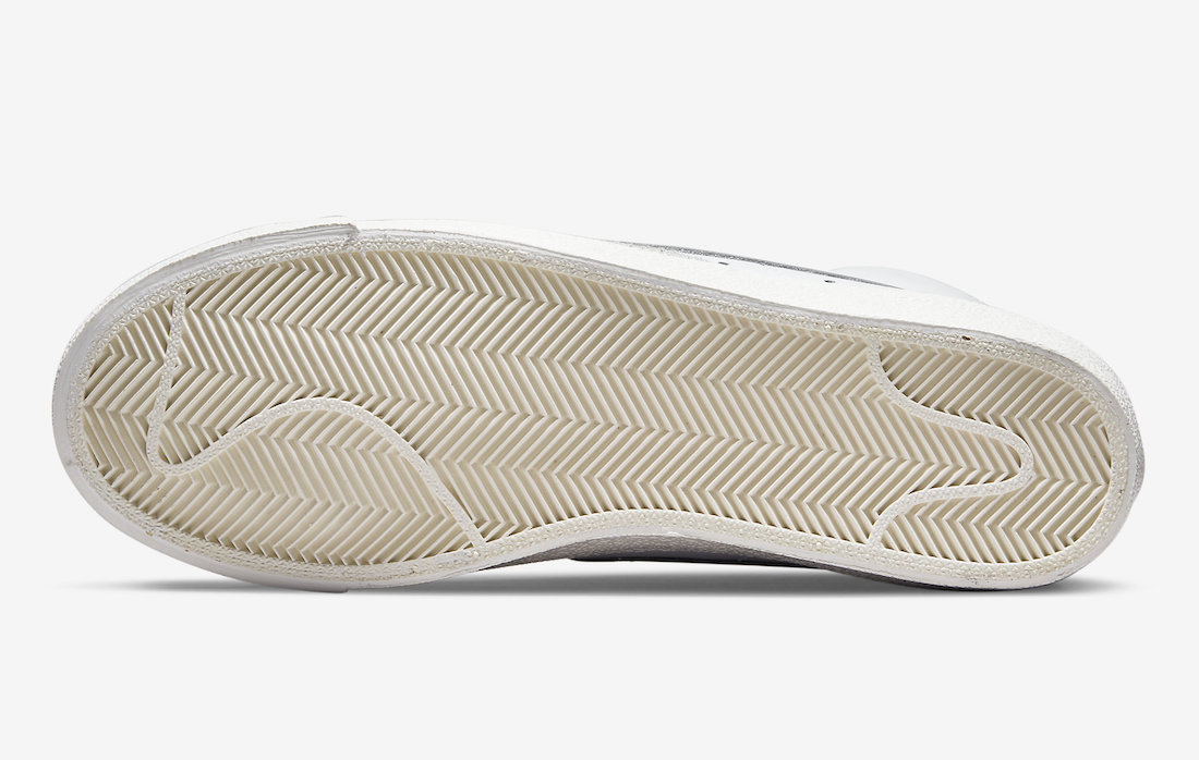 Nike Blazer Mid 77 Light Smoke Grey BQ6806-114 Release Date