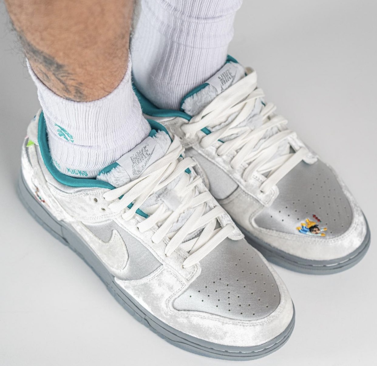 Nike Dunk Low Ice DO2326-001 Release Date On-Feet