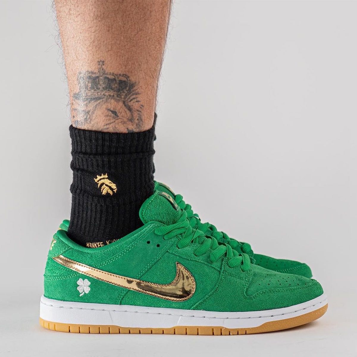 Nike SB Dunk Low St. Patricks Day BQ6817-303 Release Date On-Feet