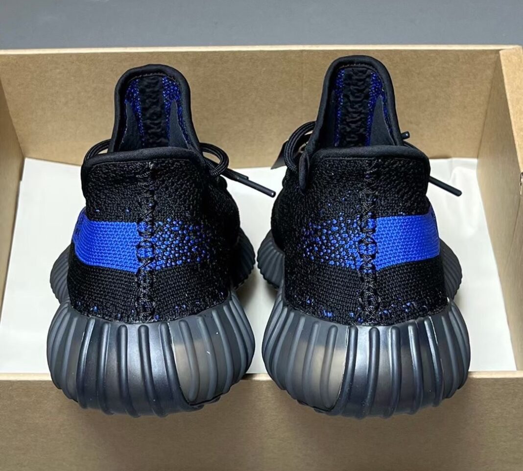 yeezy boost 350 v2 navy blue