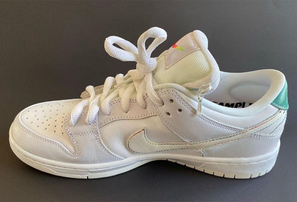 nike sb dunk mid premium tv shows 2022 Release Date