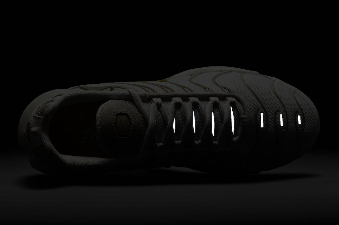 Nike Air Max Plus White Grey Yellow DV6987-100 Release Date