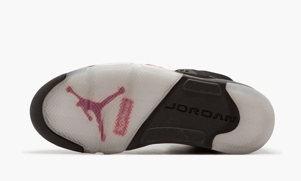 Supreme Air Jordan 5 Black Fire Red 824371-001 2015 Release Date