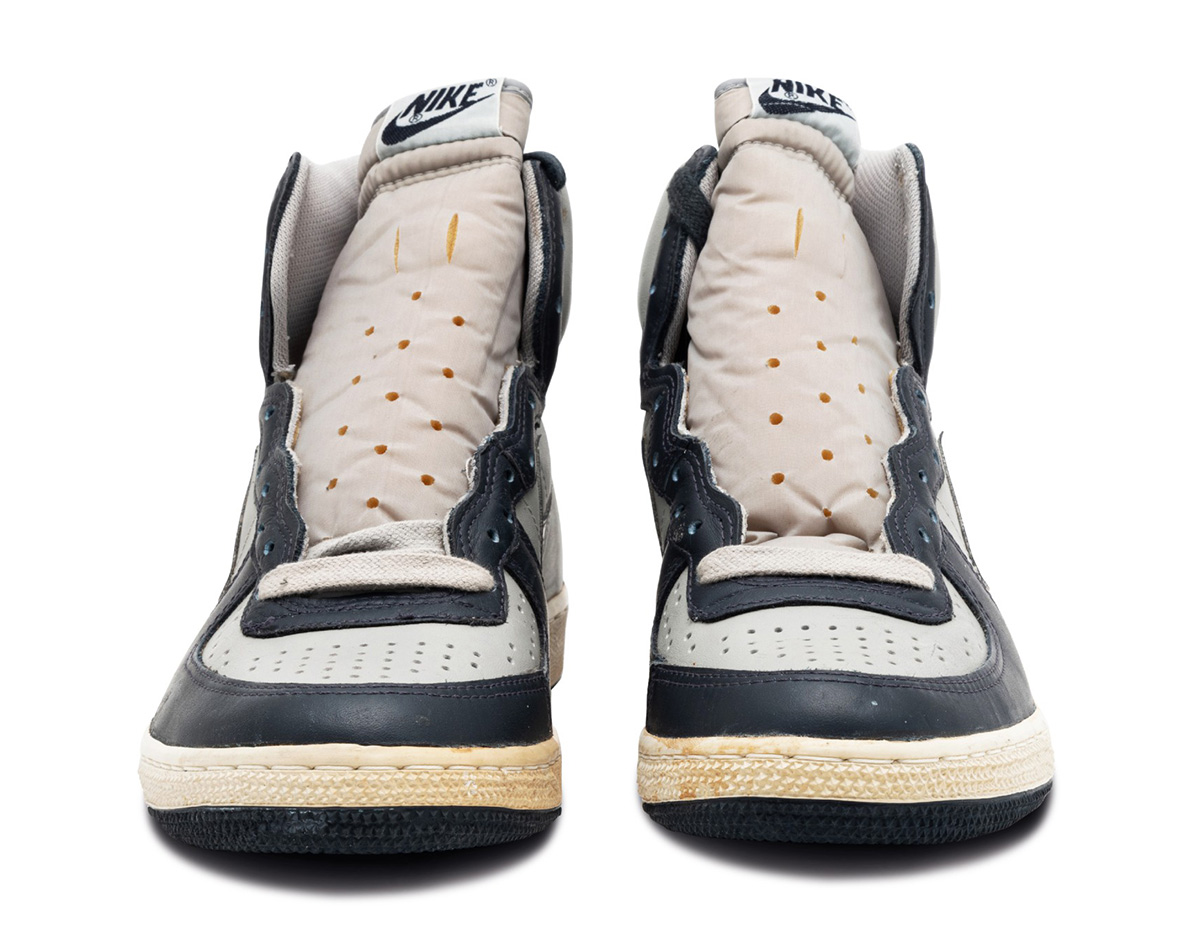 womens nike sneakers with gems names FB1832-001 Release Date