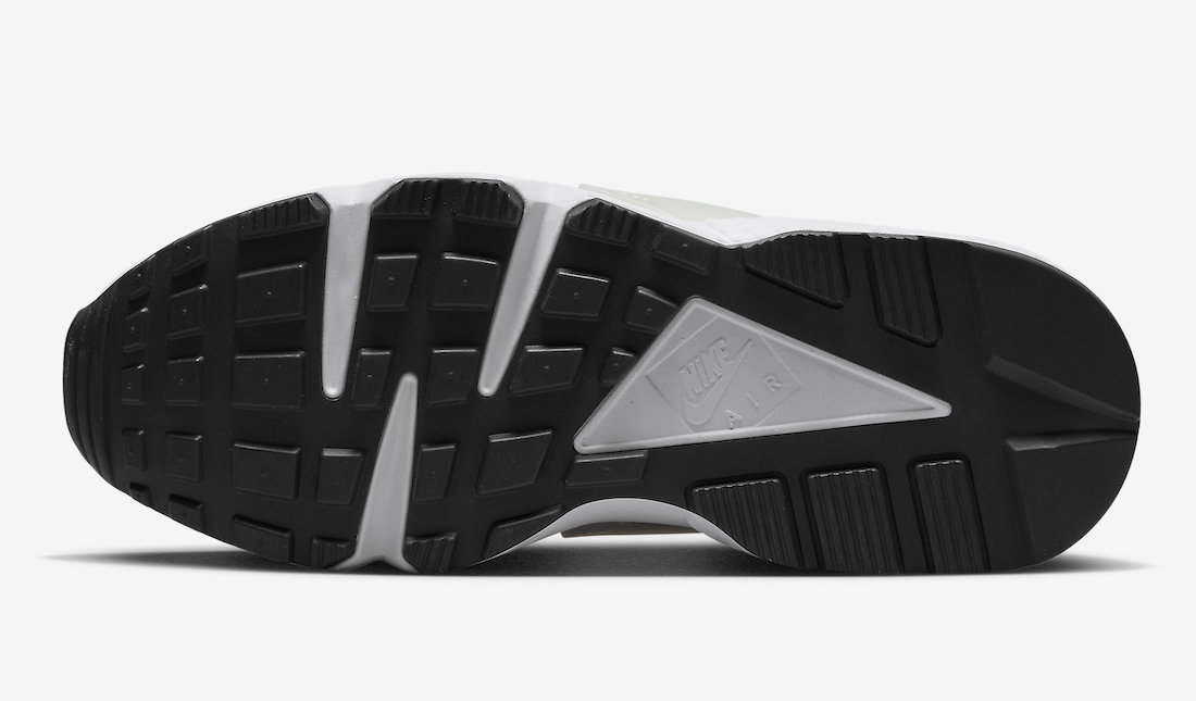 Nike Air Huarache White Black DR5726-001 Release Date