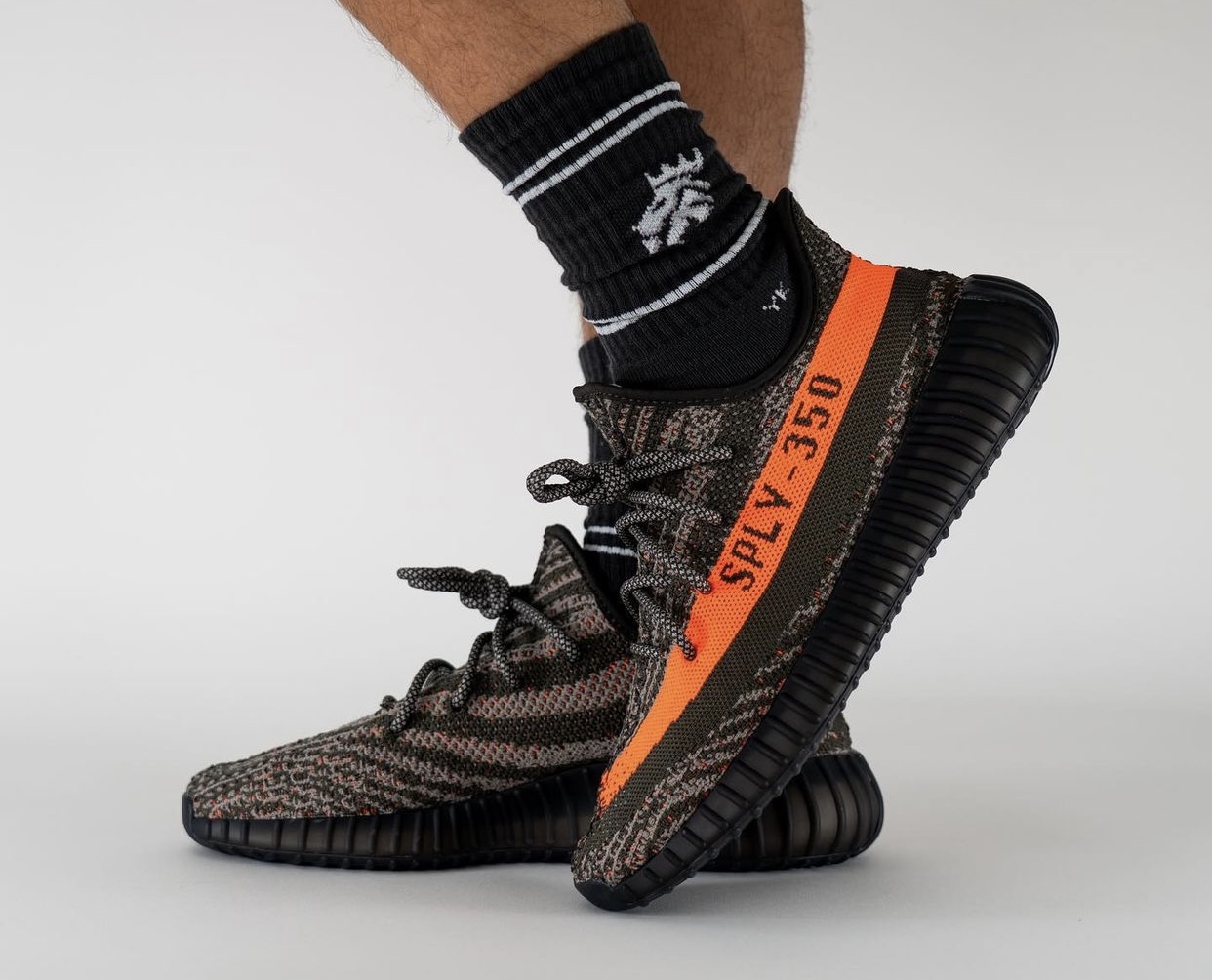 adidas Yeezy Boost 350 V2 Carbon Beluga Release Date |