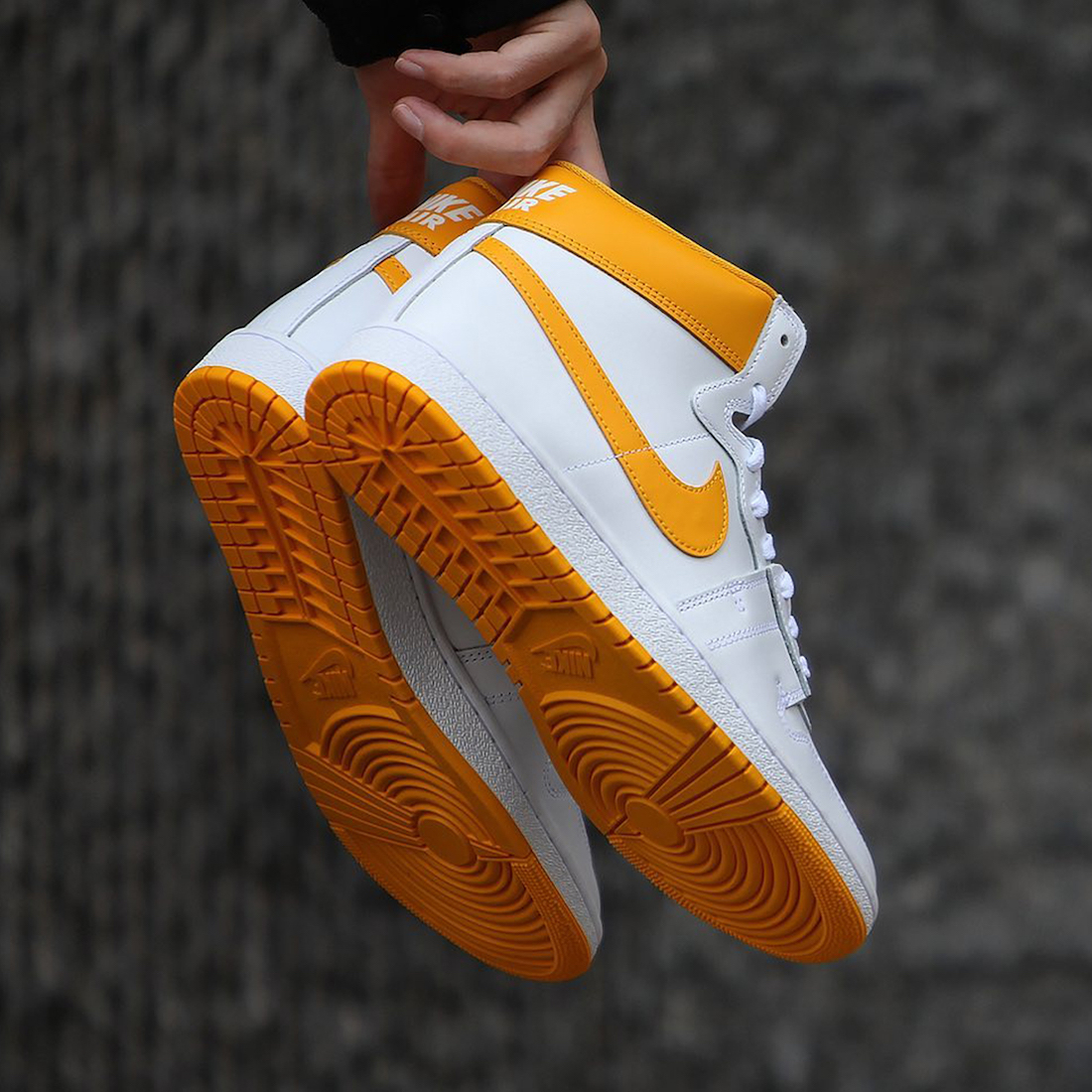 Nike Air Ship University Gold DX4976-107 Release Date Outsole