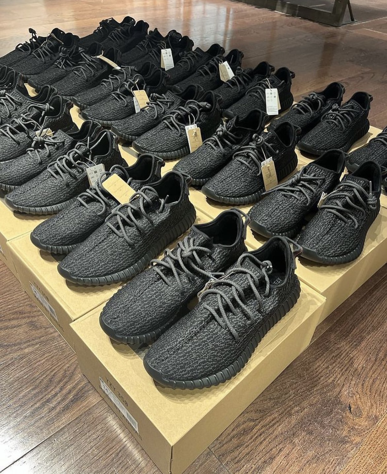 adidas Yeezy Boost 350 Pirate Black 2023 Release Date BB5350