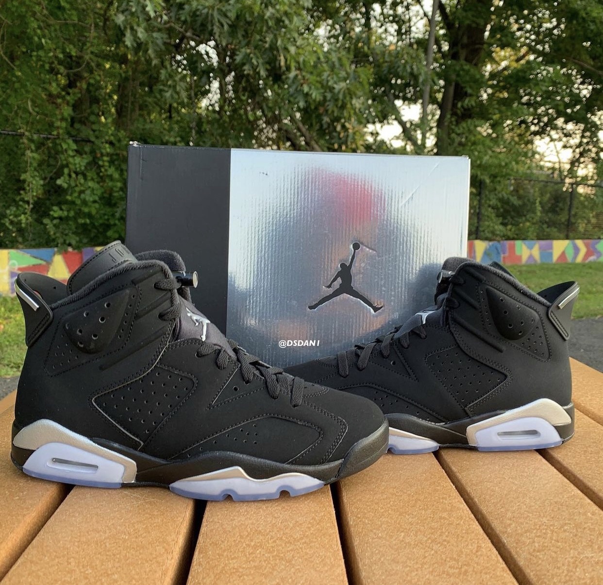 puff on a holiday Cleanly Air Jordan 6 Metallic Silver Chrome DX2836-001 Release Date | SBD