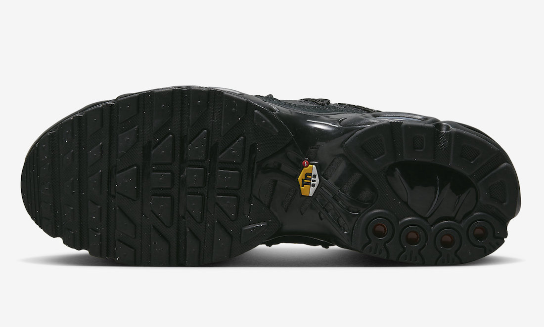 Nike Air Max Plus Black Reflective FD0670-001 Release Date