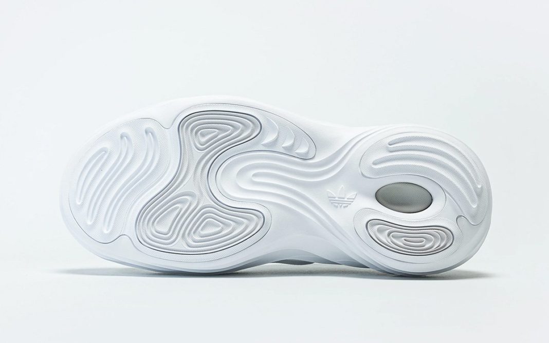 adifom q white grey