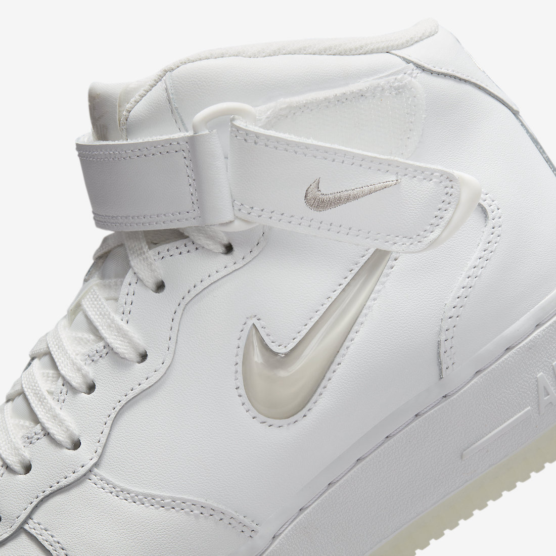 Nike Air Force 1 Mid Jewel Summit White DZ2672-101 Release Date | SBD