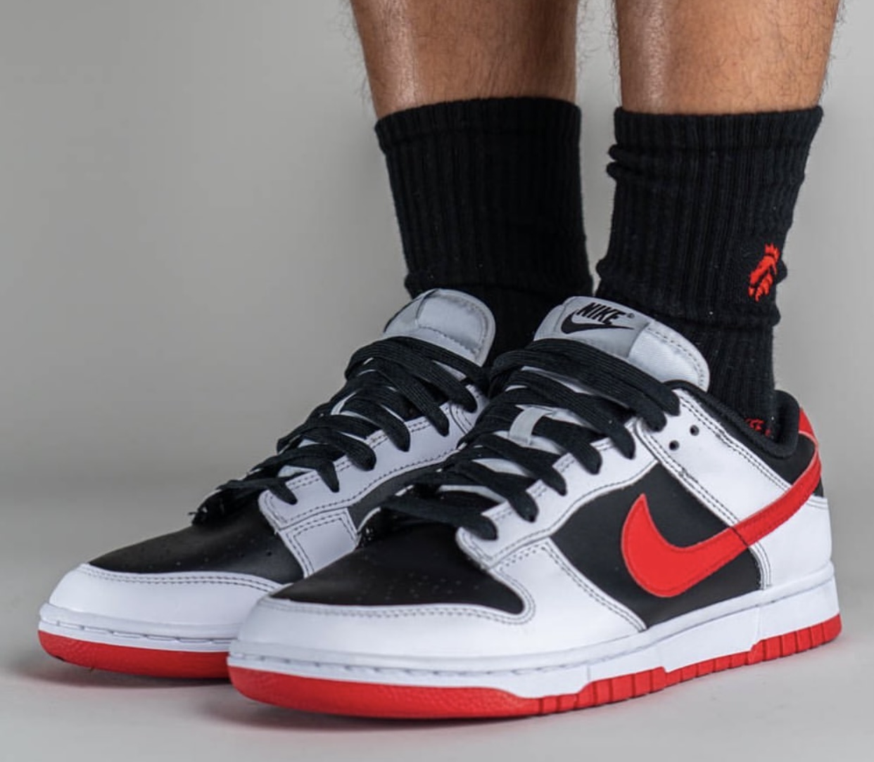 Nike Dunk Low White Red Black Release Date