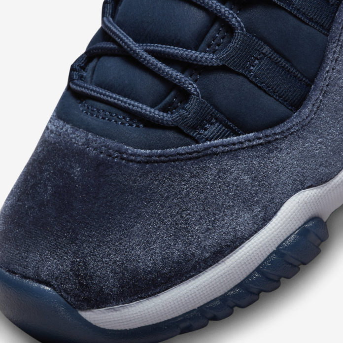 Air Jordan 11 Midnight Navy WMNS AR0715-441 Release Date | SBD
