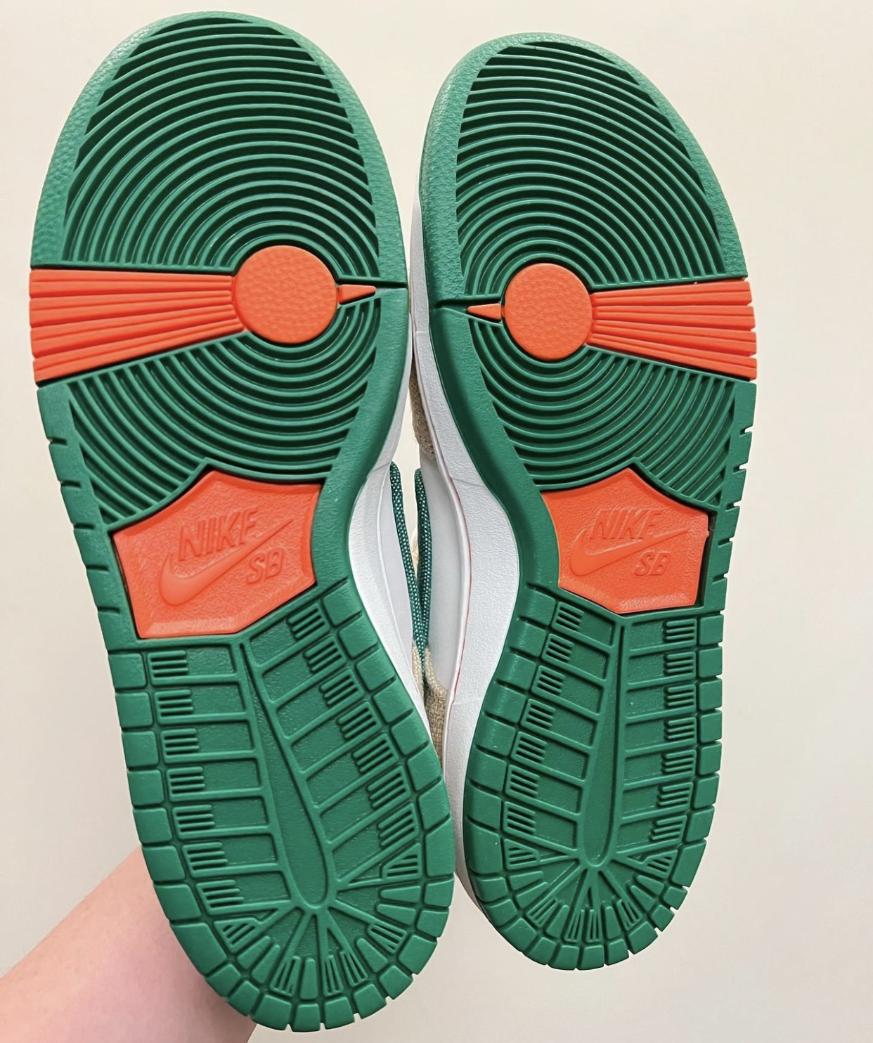 Jarritos Nike SB Dunk Low FD0860-001 Release Date In-Hand Outsole