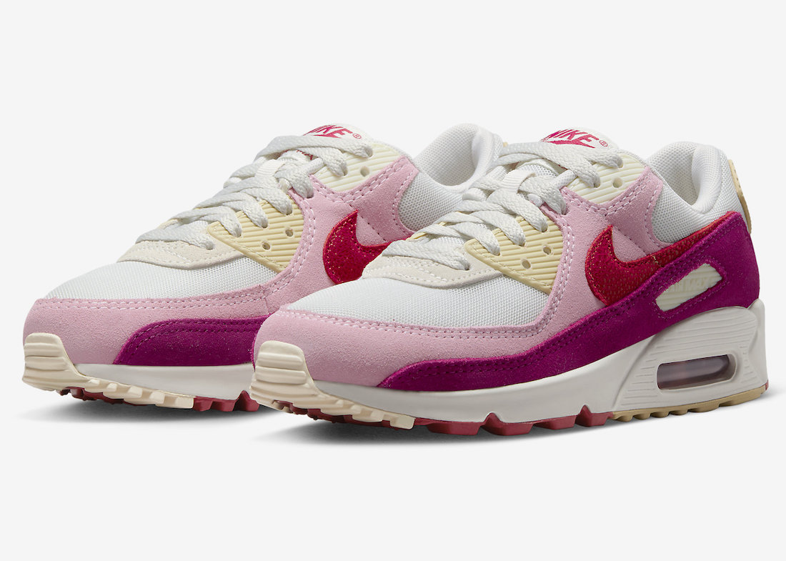 The Nike Air Max 90 Joins The Valentine's Day Collection Trapholizay