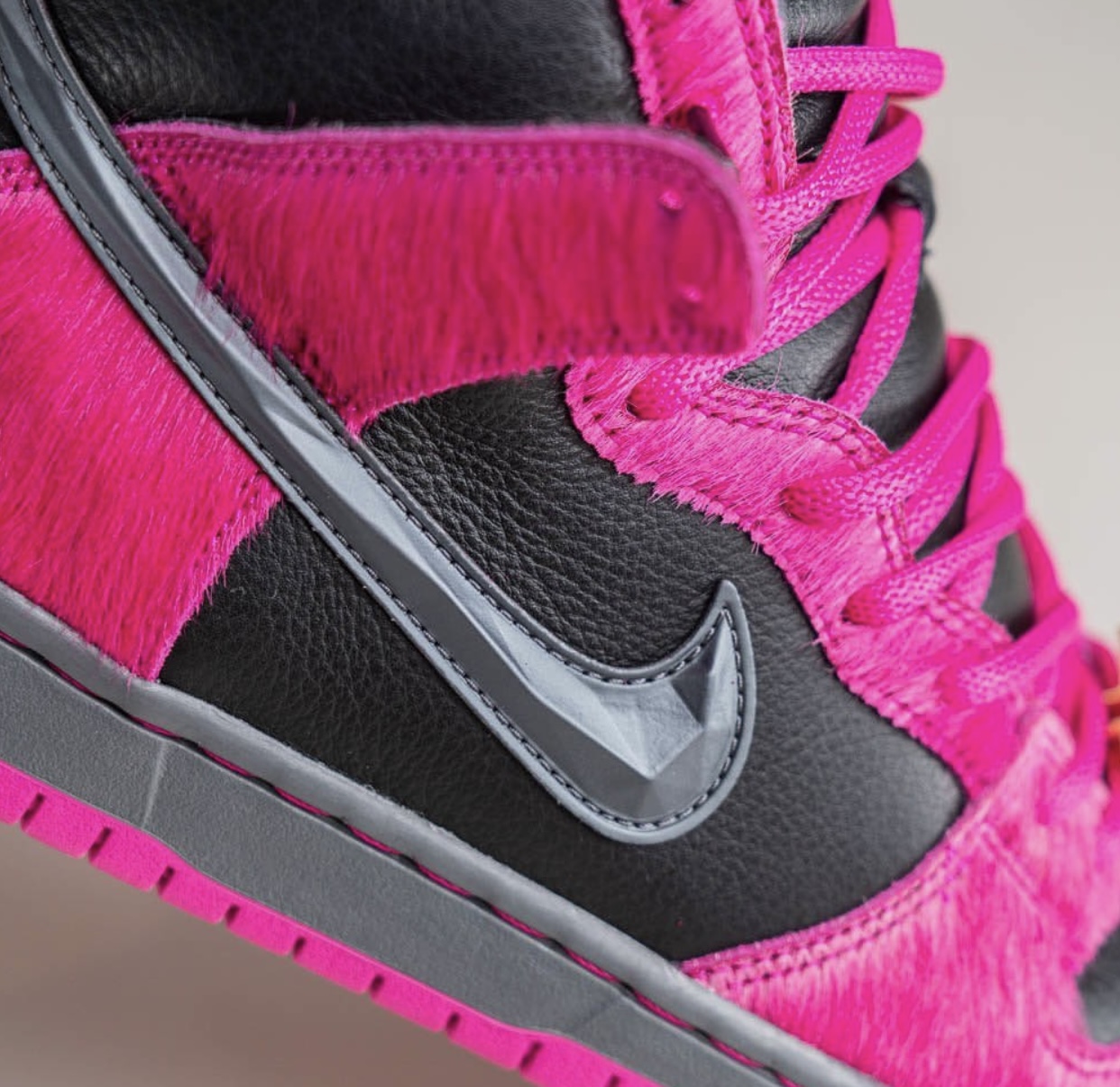 Run The Jewels Nike SB Dunk High DX4356-600 Release Date On-Feet Swoosh