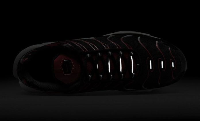 Nike Air Max Plus Black University Red DM0032-004 Release Date | SBD