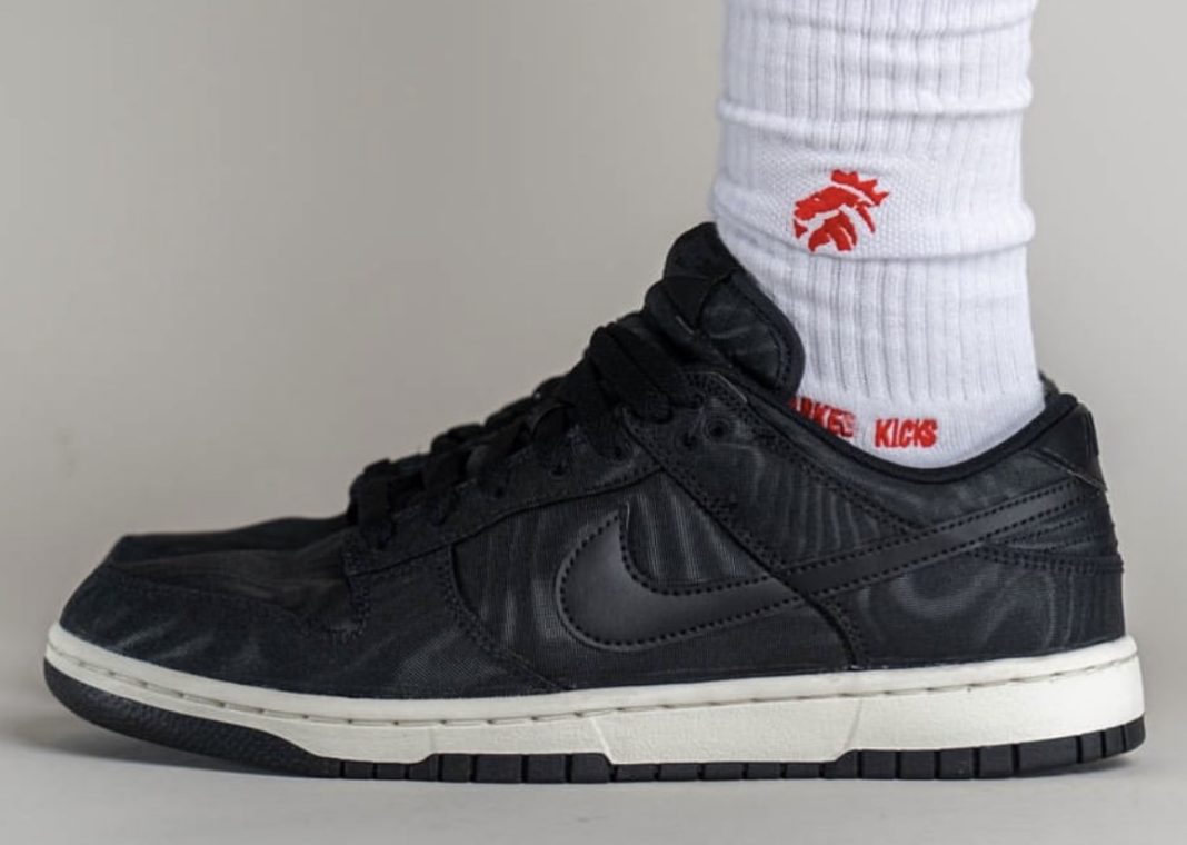 nike dunk low canvas