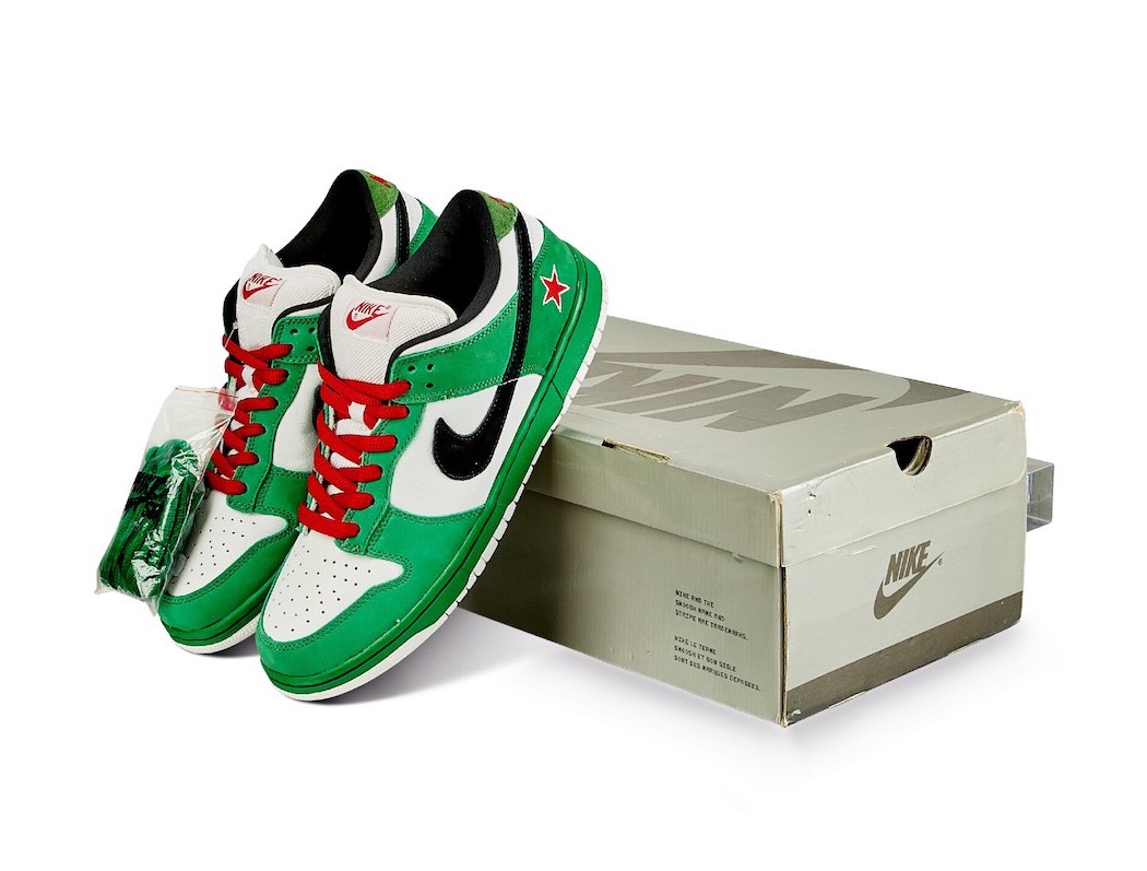 Nike SB Dunk Low Heineken 2023 Release Date Box