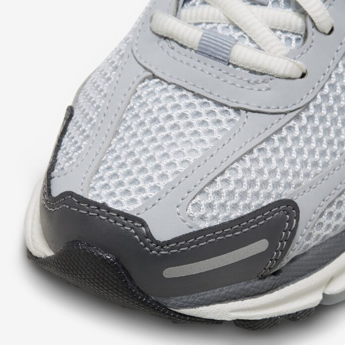 zoom vomero 5 wolf grey and black