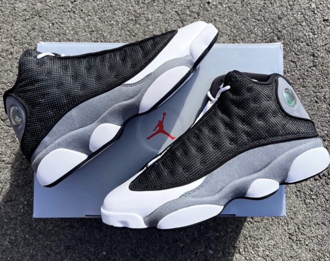j13 black