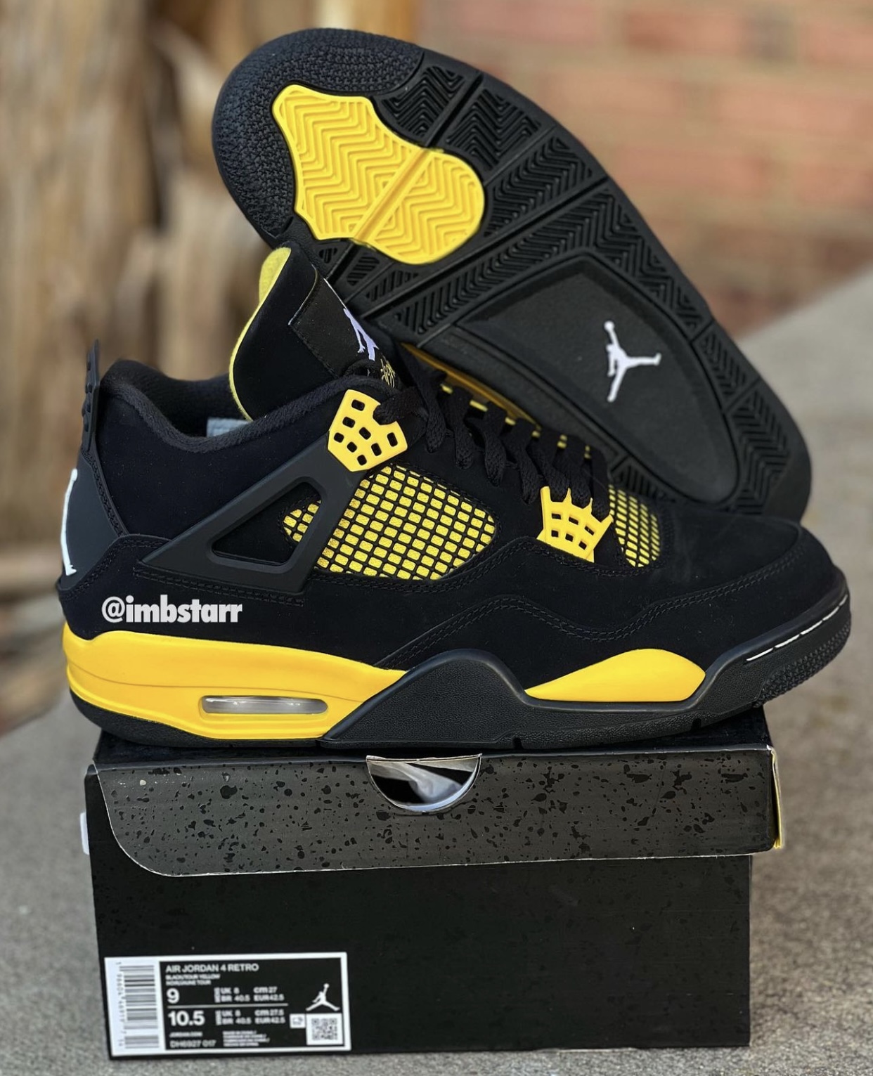 SBD - Air Jordan 12 Retro Taxi Detail Photos - Дзеркало для макіяжу xiaomi  jordan - judy led makeup mirror nv026 2023 DH6927 | 017 Release Date