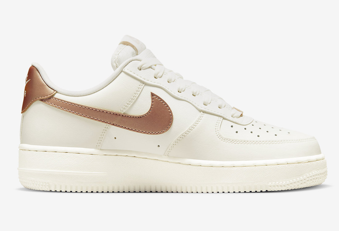 Nike Air Force 1 Low WMNS Metallic Red Bronze DD8959-109 Release Date Medial