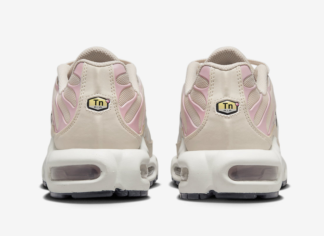 Nike Air Max Plus Surface in Sandrift and Pink Oxford