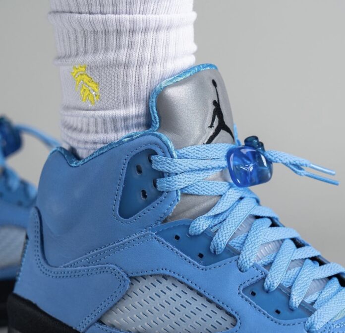 carolina blue jordans 5