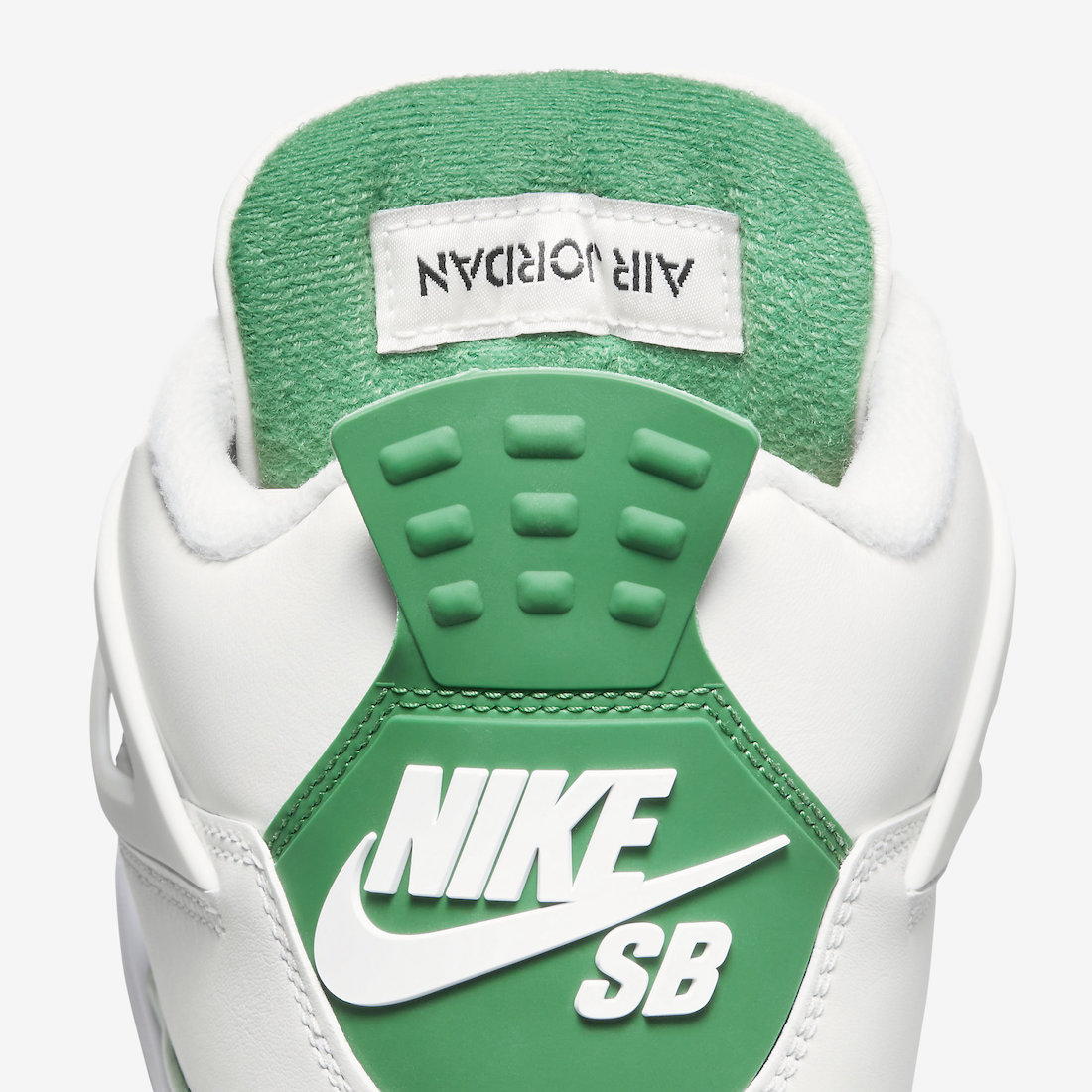 Nike SB Air Jordan 4 DR5415-103