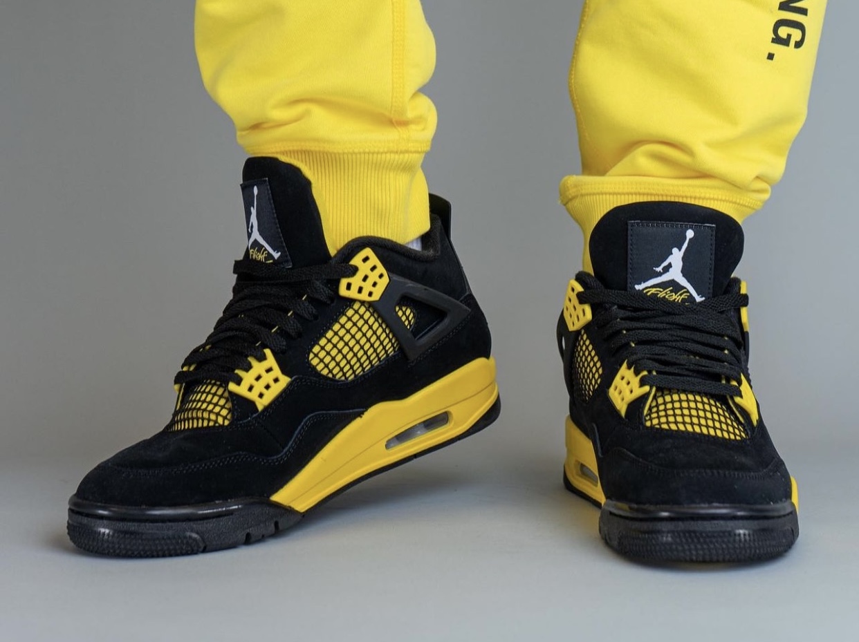 Jordan 4 Thunder On Feet Flash Sales Bellvalefarms