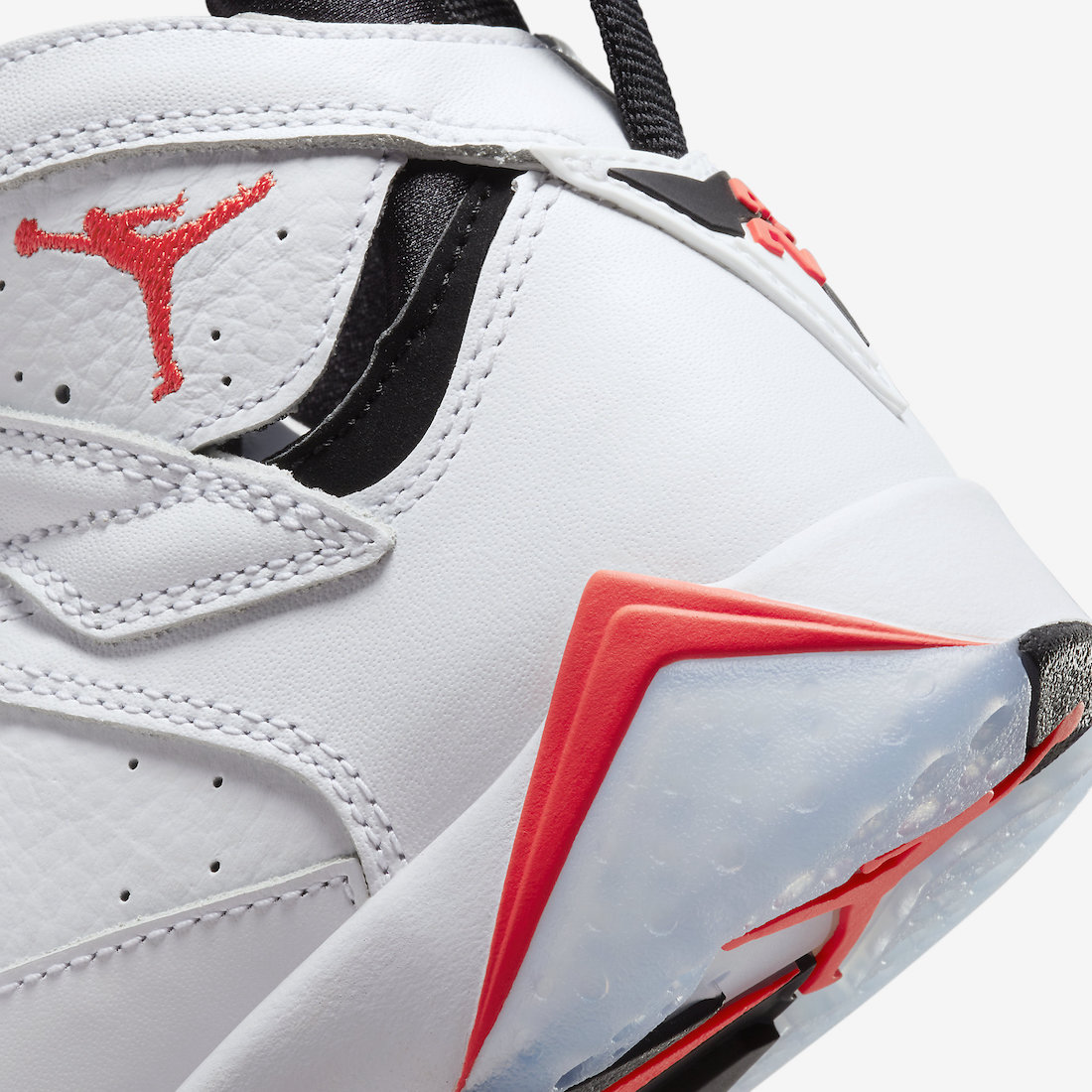 Air Jordan 7 GS White Infrared Heel