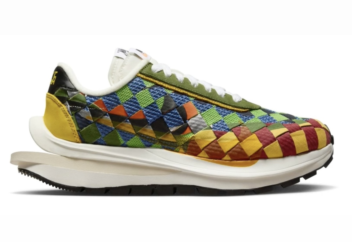 Jean Paul Gaultier x Sacai x Nike VaporWaffle Woven DR5209-300