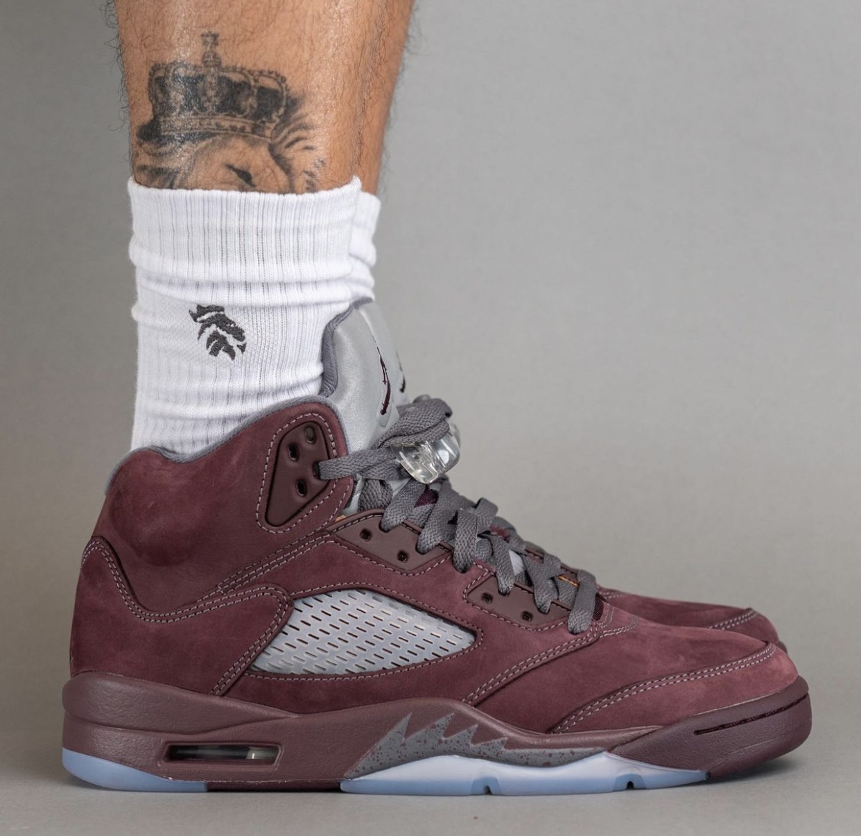 air jordan off 16 ceo hornets release date Burgundy DZ4131-600 On-Feet