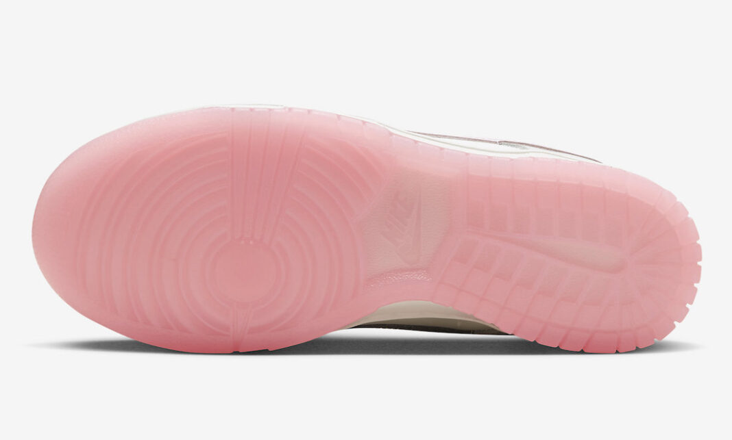 dunk low pink white
