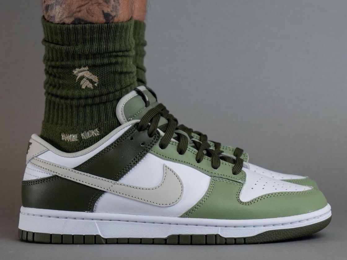 On-Feet Photos of the Nike Dunk Low “Oil Green”