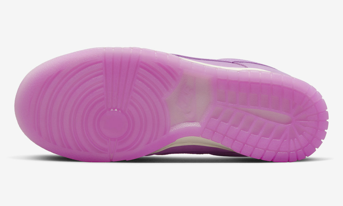 Nike Dunk Low Pink DV7415 500 1