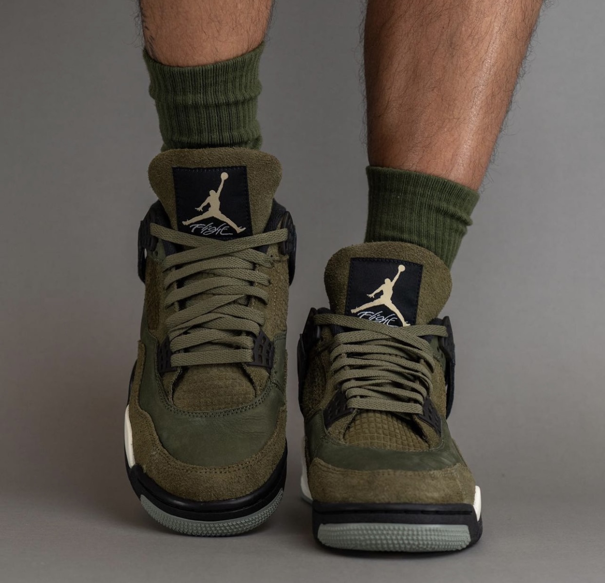 Air Jordan 4 Craft Olive On-Foot
