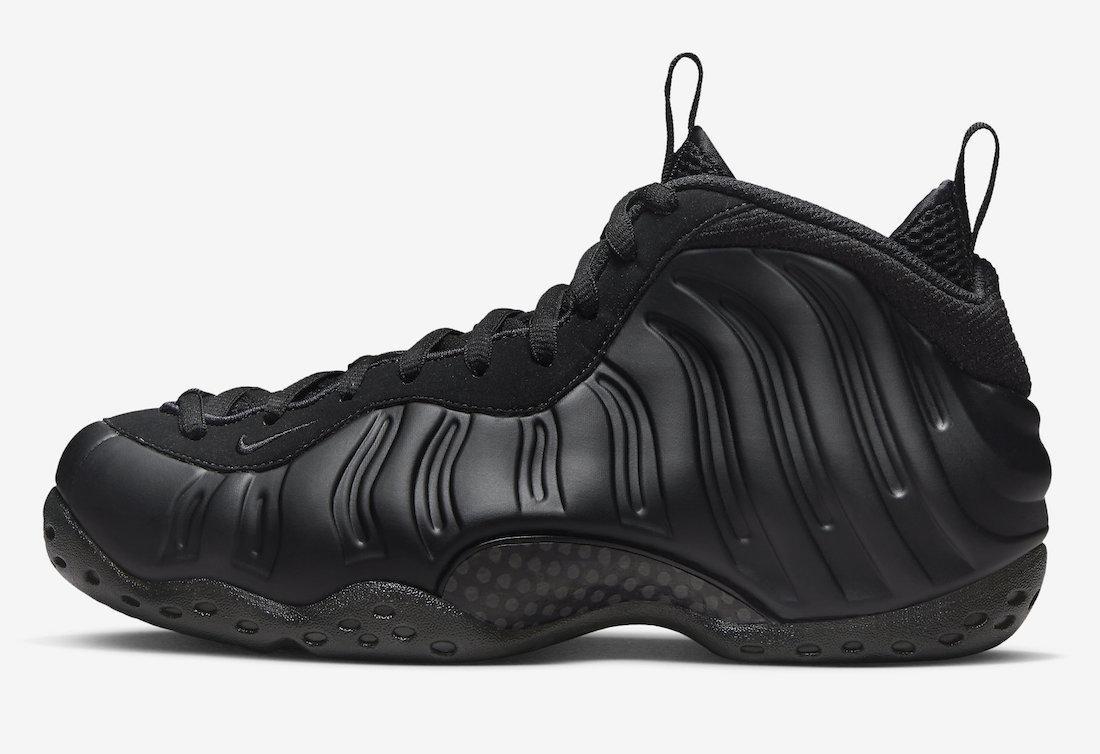 Anthracite Nike Air Foamposite One 2023 Lateral Side