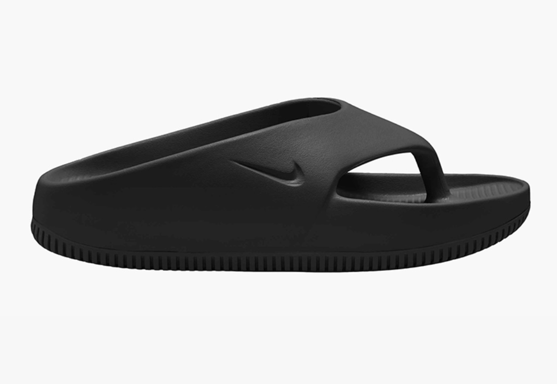 First Look: Women’s Nike Calm Flip Flop