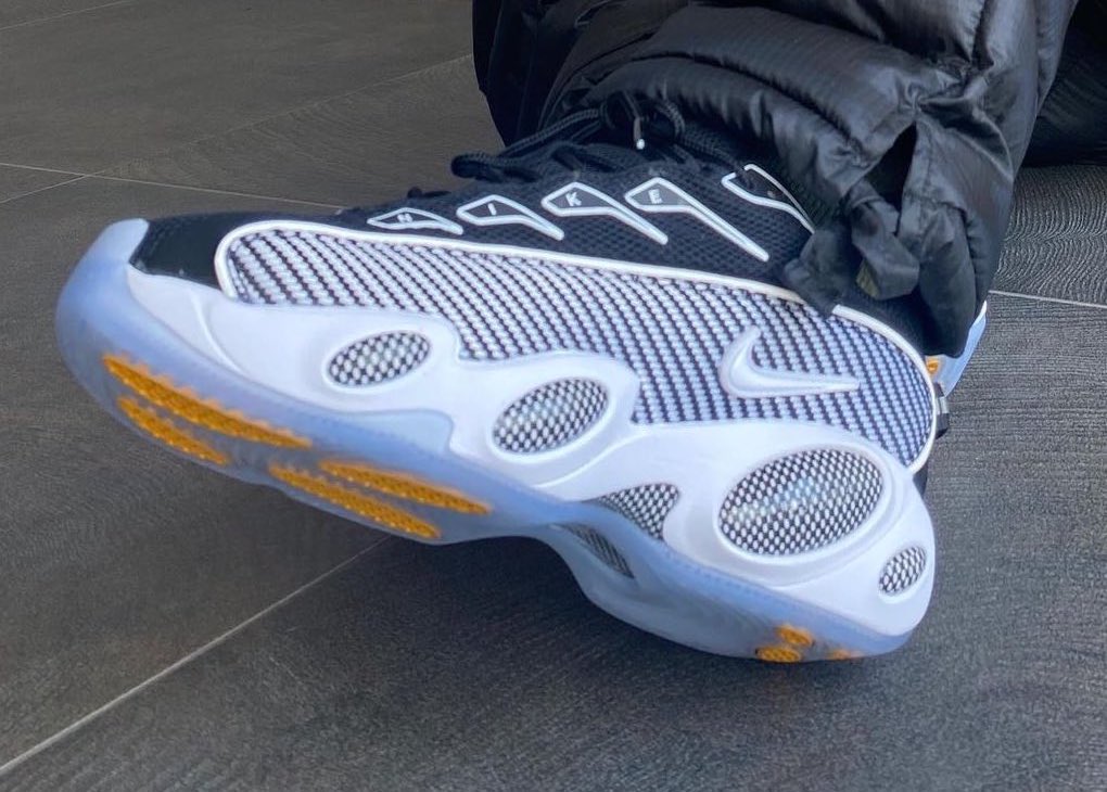 On-Feet Photos of Drake’s Nike NOCTA Glide
