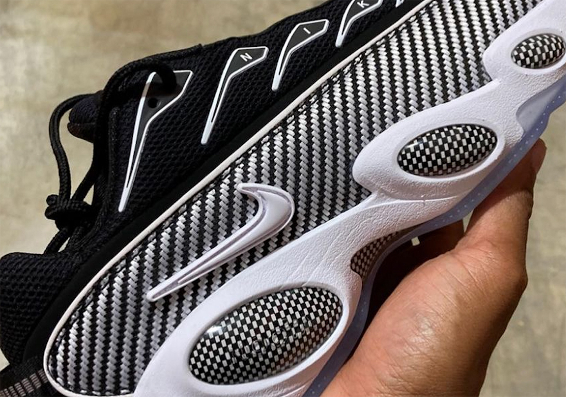 A Better Look at Drake’s Nike NOCTA Glide