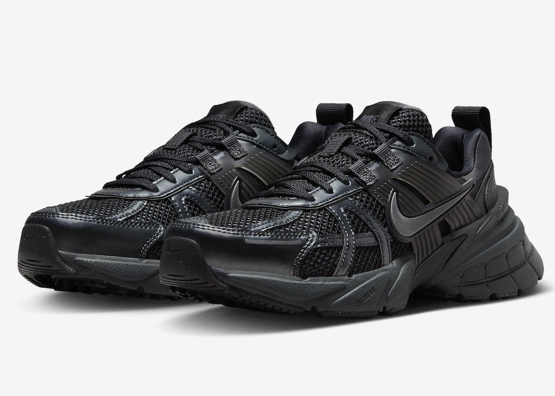 Nike’s Newest Runtekk Appears in “Black”