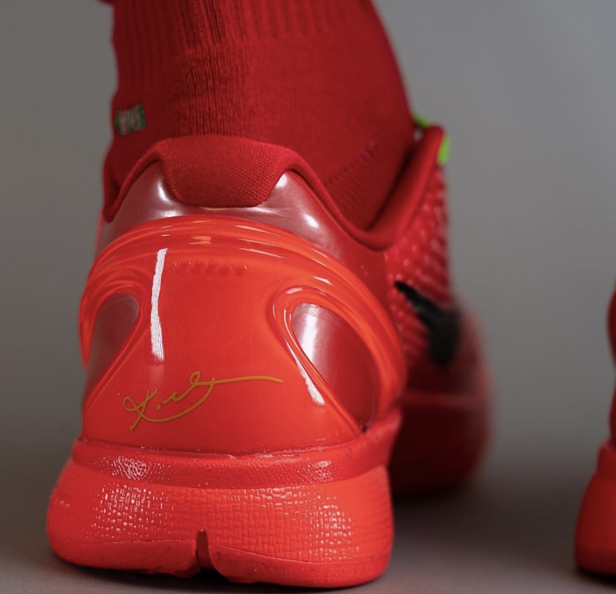 Nike essential Kobe 6 Protro Reverse Grinch FV4921 600 On Feet 7