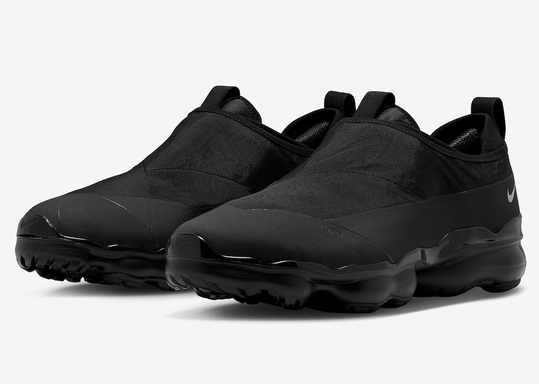 Nike VaporMax Moc Roam “Triple Black” Releases November 2023