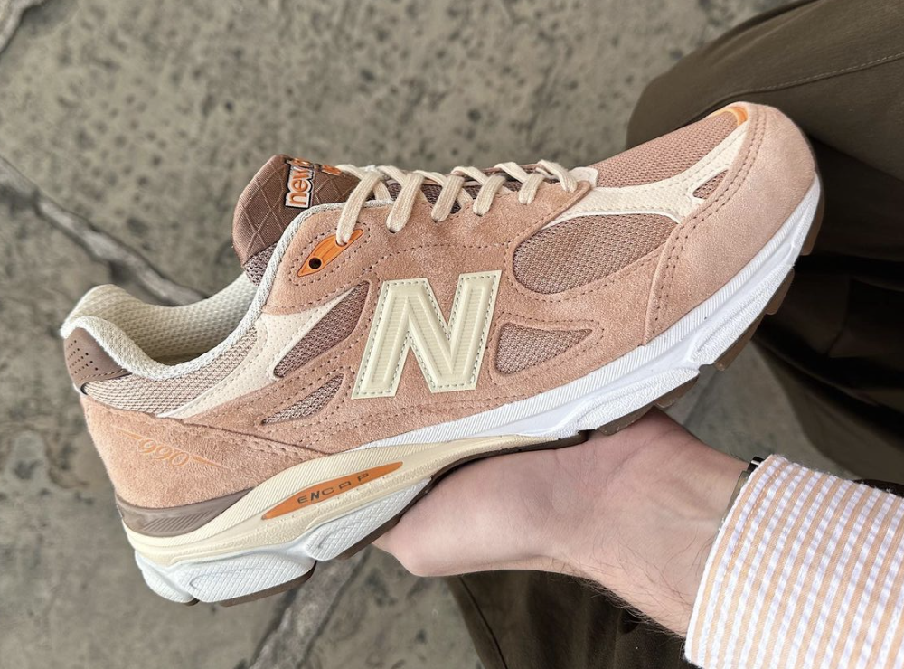 First Look: Size? x New Balance 990v3